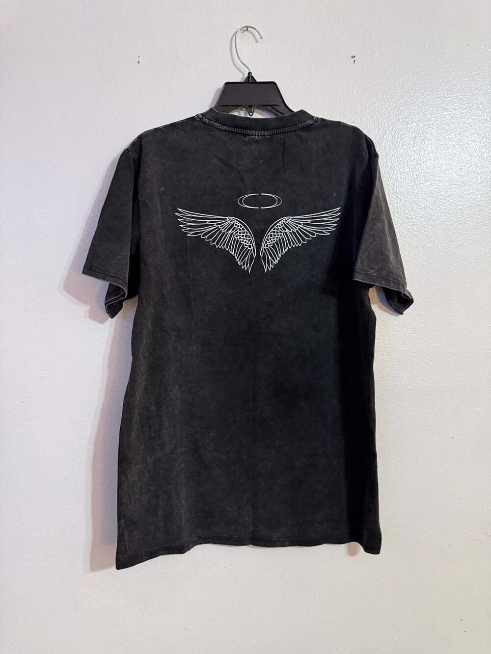 SEINT Graphic T-Shirt Black Acid Wash Size XL Angel Wings